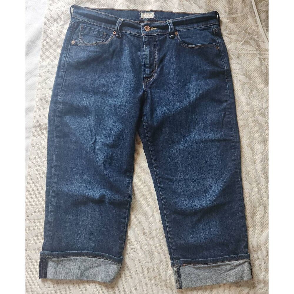 13  Levi's 515 capri jeans